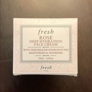 NEW Fresh Rose Deep Hydration face cream 1.6 fl oz